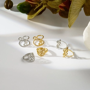 Adjustable snake-shaped titanium steel rings with enamel and rhinestones in gold and silver