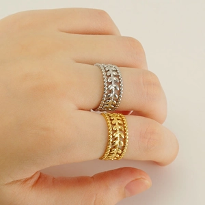 Titanium steel hollow wheat ear ring with adjustable open design in gold and silver finish