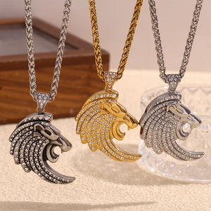 Collier hip hop à pendentif tête de lion en or, argent et noir avec cristaux brillants