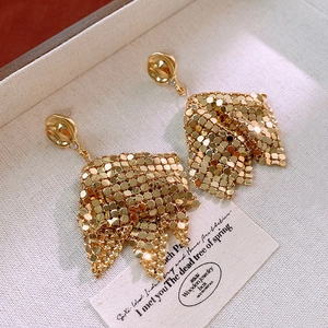 Fashionable gold mesh fringe flower earrings in stainless steel with a vintage finish