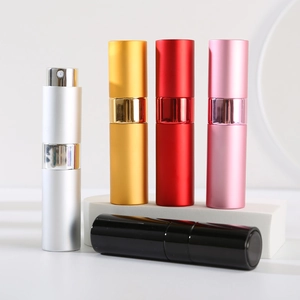 Set di flaconi spray per profumo ricaricabili da 8ml in metallo argento oro rosso nero