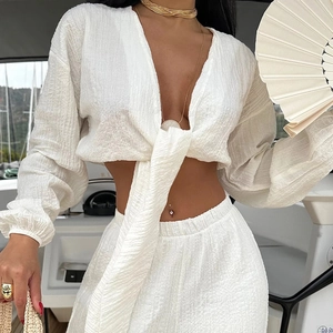 Ensemble blanc deux pièces pour femme avec cardigan à nouer manches longues et pantalon