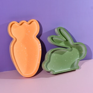 Juego de bandejas de terrazo con forma de conejo de Pascua y zanahoria en naranja y verde