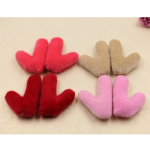 Plush heart-shaped DIY craft accessories for hairpins in red, pink and khaki colors