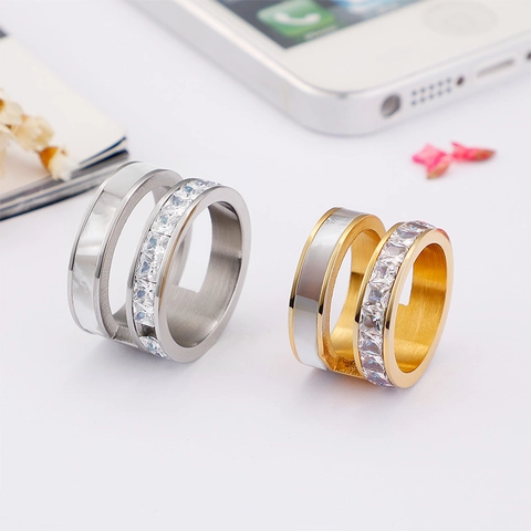 Anillo De Mujer De Acero De Titanio De Doble Capa Con Incrustación De Concha Y Zirconia Cuadrada Chapado En Oro Moderno