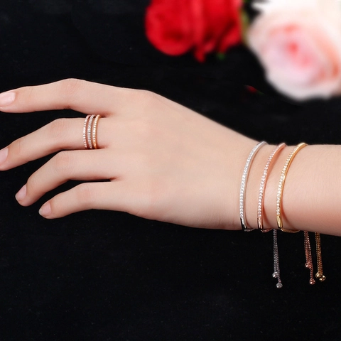 Lussuoso Braccialetto In Rame Con Zirconia E Anello Per Donna Micro Pave Placcato Oro Bangle Regolabile Anello Sottile Gioielli