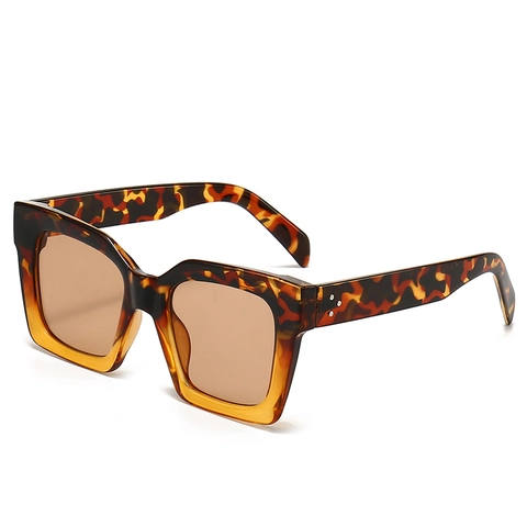 Square Sunglasses PC Frame UV400 Protection Retro Large Shades Decorative Metal Rivets Fashion Eyewear Men Women
