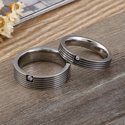 Anillo De Acero Inoxidable Minimalista Ranuras Paralelas Circonita Única Joyas De Estilo Industrial Para Parejas
