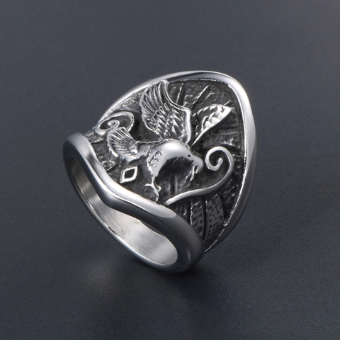 Vintage Eagle Relief Signet Ring Stainless Steel Men Punk Biker Gothic Embossed Flying Bird Motif Retro Jewelry Accessory
