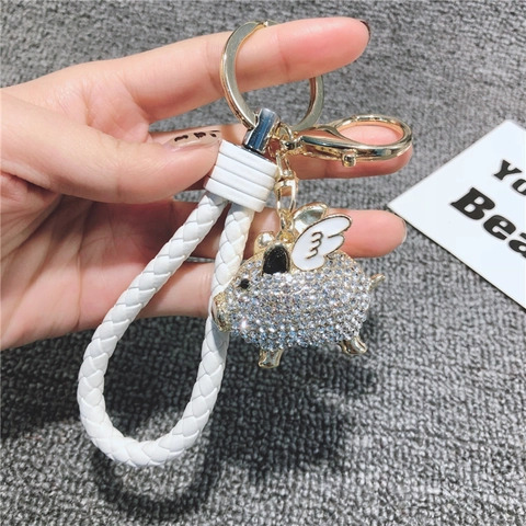 Cute Flying Pig Keychain Sparkling Rhinestone Winged Pig Metal Keyring For Bag Charm Pendant Women Car Accessory Gift