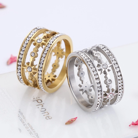 Anello Fascia Larga Acciaio Inossidabile Placcato Oro Con Zirconi Design Stella Cava Per Donna