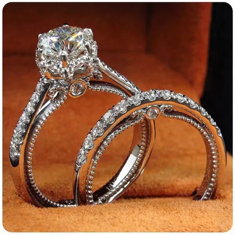 Élégant Ensemble De Bagues En Cuivre Et Zirconia Pour Femmes Ton Argent Bague De Fiançailles Coupe Ronde Et Alliance Assortie
