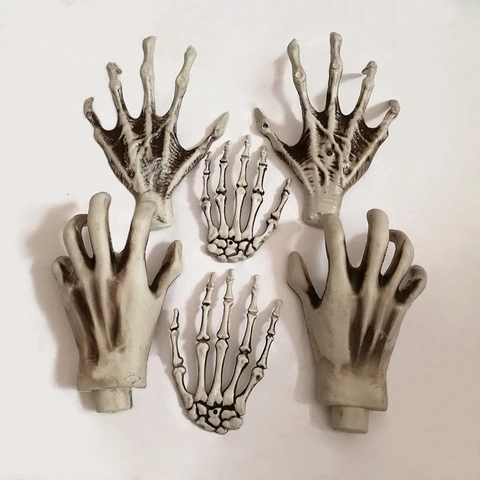 Halloween Realistic Skeleton Hand Plastic Witch Claw Props For Scary Haunted House Party Decor