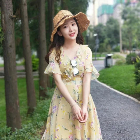 Women Straw Bucket Hat Wide Brim Sunshade Woven Beach Hat Scallop Edge Bow Knot Summer Vacation Foldable