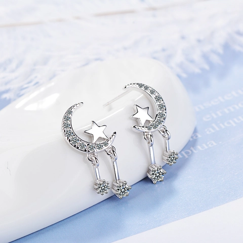 Orecchini Pendenti Coreani Semplici in Rame Luna Stella Strass Nappina Placcati Argento Asimmetrici Celesti per Gioielli Donna