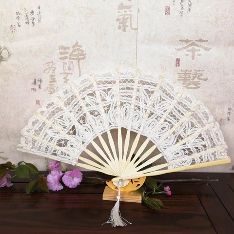 Vintage Lace Handheld Folding Fan With Bamboo Ribs And Tassel Elegant Floral Pattern Decorative Hand Fan For Women Party