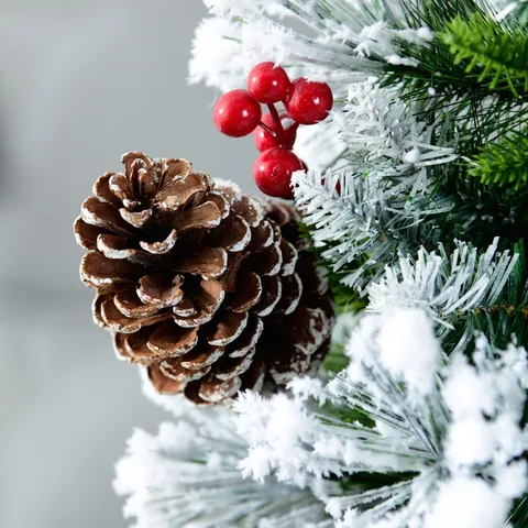 Mini Árbol De Navidad Nevado Piñas Bayas Rojas Base De Arpillera Luces LED Adorno De Escritorio Agujas De Pino Artificiales
