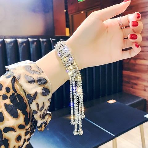 Luxury Rhinestone Tassel Bracelet For Women Multi Row Shiny Alloy Adjustable Bangle Jewelry For Party Wedding Banquet