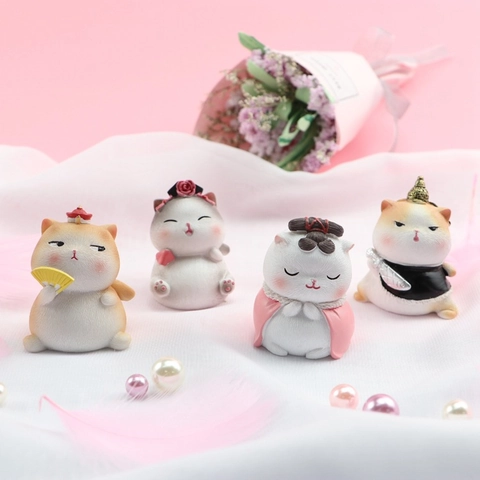 Harz Karikatur Palast Katze Figuren Chinesische Vintage Kaiserliche Charakter Desktop Statuen Für Haus Büro Auto Dekoration Geschenk