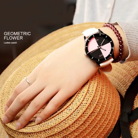 Women Fashion Quartz Watch Minimalist Geometric Split Color Dial Leather Strap Waterproof Casual Elegant Wristwatch