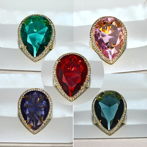 Luxury Water Drop Pear Cut Crystal Ring For Women Gold Plated Brass Rhinestone Inlaid Statement Ring Wedding Party Jewelry