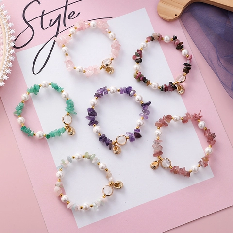 Bohemian Beach Bracelet Natural Crushed Stone And Artificial Pearl Elastic Hand Chain Gold Shell Charm Holiday Jewelry For Women