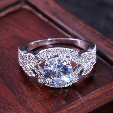 Vintage Princess Simulated Diamond Ring Leaf Design Zircon Inlay Copper Wedding Engagement Jewelry For Women