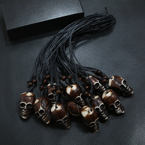 Collier Pendentif Tête De Mort En Résine Avec Cordon De Cire Tissé Réglable Bijoux Style Punk Rétro Tribal