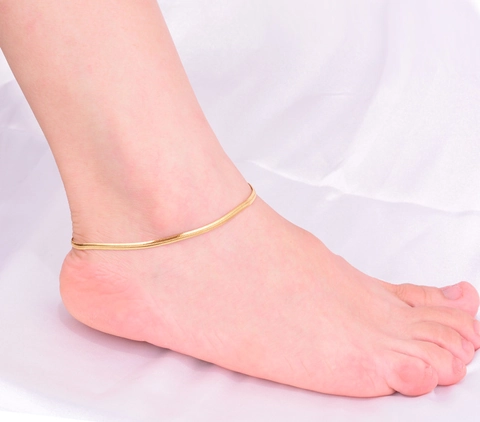 Tobillera Pulsera de Mujer Elegante de Acero de Titanio Cadena de Serpiente Plana Minimalista Retro Hueca Chapada en Oro Plata