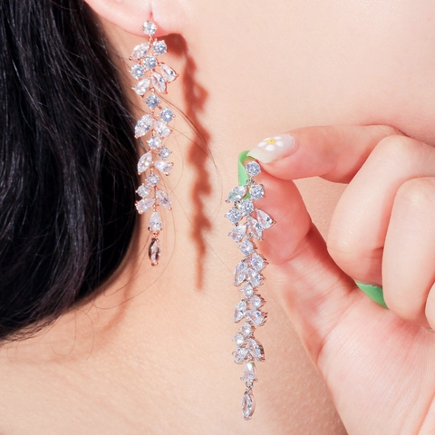 Eleganti Orecchini Pendenti Lunghi In Rame Con Zircone AAA Petalo Di Fiore Vite Di Foglia Nappa Gioielli Di Lusso Per Donne