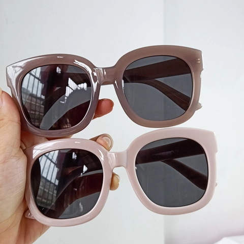 Quadratische Sonnenbrille Retro Oversized UV400 Schutz PC Material Vintage Mode Brille Damen Herren