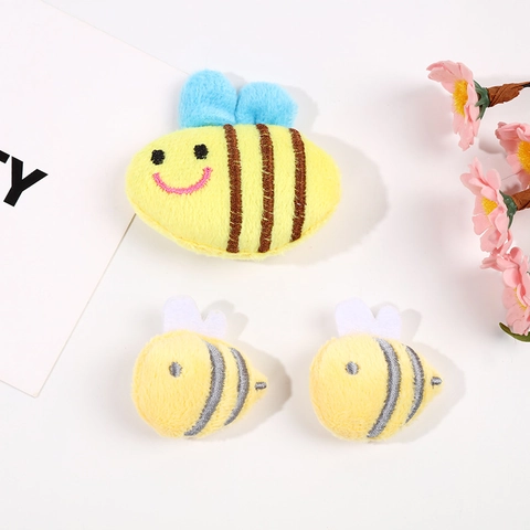 Broche En Peluche Animaux Dessins Animés Mignonne Épingle Chat Abeille Poisson Broderie Pour Vêtements Sac À Dos