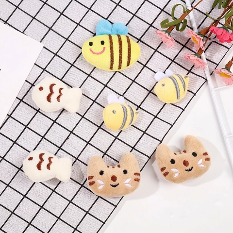 Broche En Peluche Animaux Dessins Animés Mignonne Épingle Chat Abeille Poisson Broderie Pour Vêtements Sac À Dos