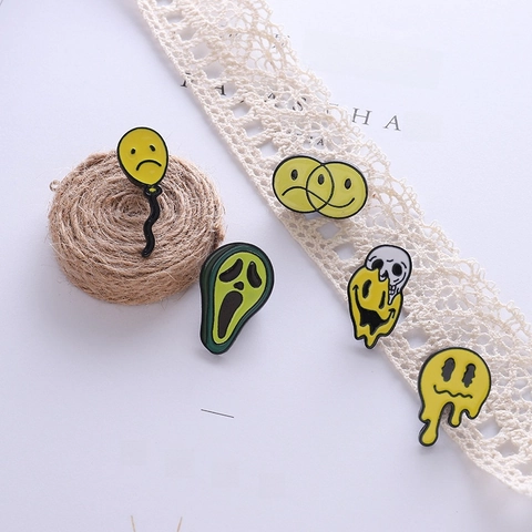 Cartoon Weird Smiley Face Enamel Brooch Skull Melting Balloon Badge Alloy Lapel Pin For Backpack Clothing Decoration Gift