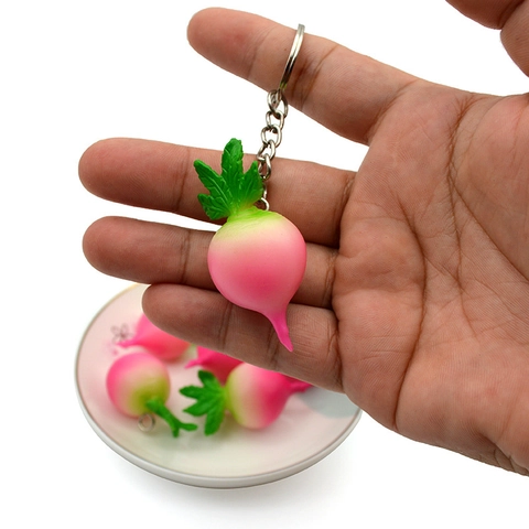 Simulatie Radijs Sleutelhanger PVC Zacht Rubber Realistische Groente Hanger Roze Decoratie Voor Tas