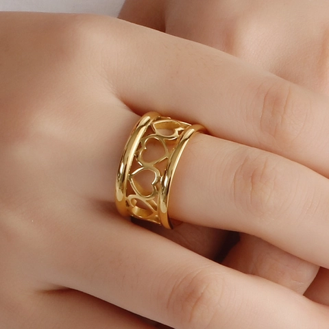Anillo De Acero Inoxidable Con Corazón Hueco Para Mujer Moda Banda Ancha Joyería Romántica Pulida Regalo