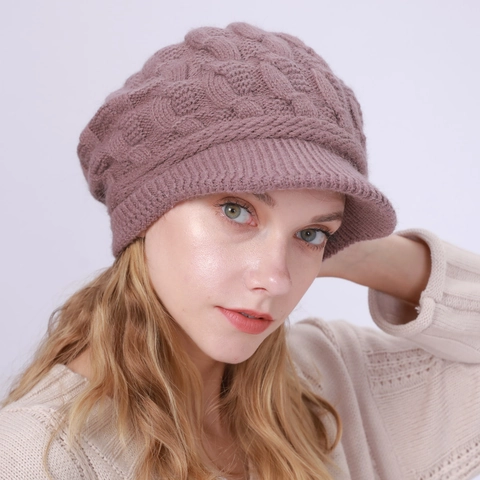 Damen Winter Strickmütze mit Schirm Gefüttert Zopfmuster Beanie Warm Acryl Kaninchenhaar Mischung Schirmmütze Barett