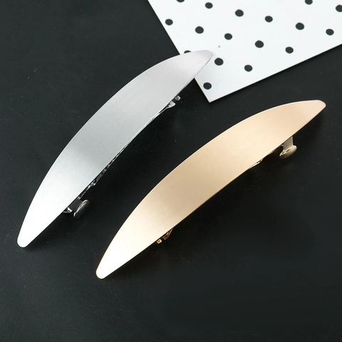 Pinza Para El Pelo De Metal Diseño Curvado Delgado Puntiagudo Acabado Cepillado Accesorio Minimalista Para Mujer