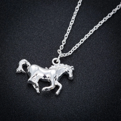 Running Horse Unicorn Pendant Necklace Copper Alloy Polished Clavicle Chain Jewelry For Women Elegant Korean Style Gift