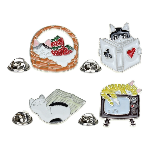 Simpatica Spilla in Smalto a Forma di Gatto Cartoon Harajuku Giapponese in Lega Spilla Kitty per Decorazione Zaino Abbigliamento Gioielli Unisex
