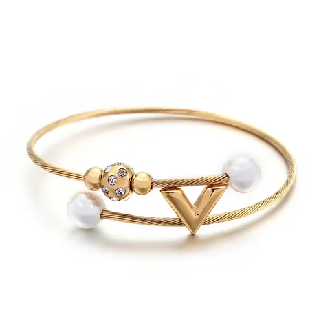 Bracciale A Cavo In Acciaio Inossidabile Con Ciondolo Lettera V E Intarsio In Perla Artificial Di Conchiglia E Strass Polsino Aperto