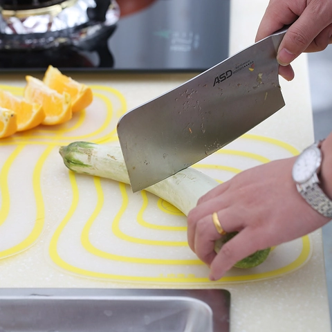 Flexible Plastic Cutting Board Mat Non-Slip Frosted Food Classification Kitchen Gadget With Hanging Hole