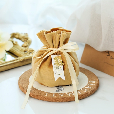 Velvet Drawstring Gift Bags Wedding Candy Pouch Satin Ribbon Bow Alloy Heart Charm Thank You Card Favor Jewelry Storage