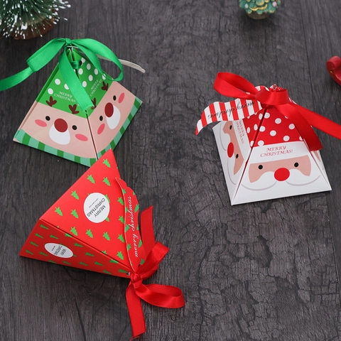 Cajas De Regalo De Navidad Empaque De Dulces Papel Forma Pirámide Triangular Estrella Patrones Papá Noel Reno Con Cinta