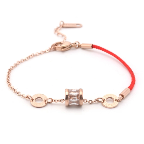 Bracciale Cordino Rosso Acciaio Al Titanio Numeri Romani Pendente Cilindro Zircone Incastonato Catena Regolabile Gioielli Per Donna