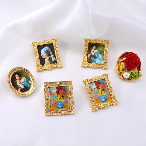 Broche En Alliage Résine Vintage Femmes Renaissance Peinture À L'huile Cadre Baroque Style Artistique Portrait Künstliche Perle Florale Accessoire
