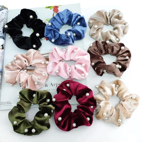 Women Elegant Velvet Artificial Pearl Scrunchies Solid Color Elastic Hair Ties Handmade Hair Rope Accessories For Daily Use
