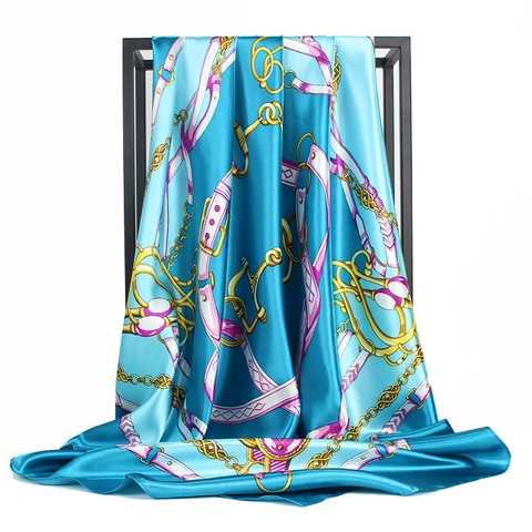 Foulard Quadrato da Donna di Lusso in Effetto Seta Satinata Stampa Equestre a Catena e Morso Retrò Moda Hijab Accessorio per Ufficio e Feste