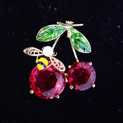 Modische Kupfer Zirkonia Kirsche Brosche Mit Emaille Blättern Und Künstliche Perle Biene Gold Rot Frucht Brosche Pin Damen