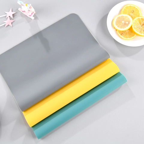 Silicone Placemat Heat Resistant Non-Slip Waterproof Nordic Morandi Solid Color Dining Table Mat Easy Clean Kitchen Accessory